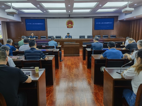 赵秘书长党课2.jpg
