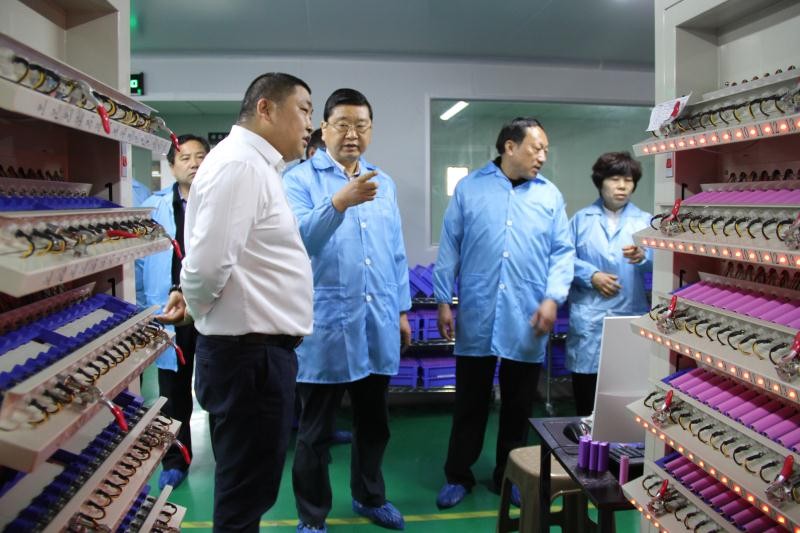 方宗泽调研企业.jpg
