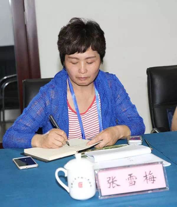 张雪梅.jpg