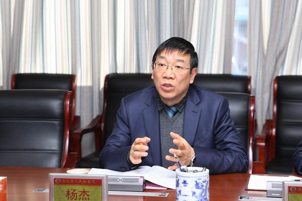 杨杰.jpg