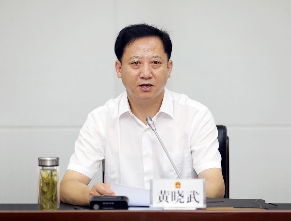 市十六届人大常委会-岳建文 摄 (2)_副本.jpg