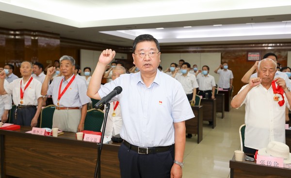 市人大常委会机关庆祝建党100周年“颂党恩 跟党走 做先锋”主题党日活动-陈文骁摄-019.jpg